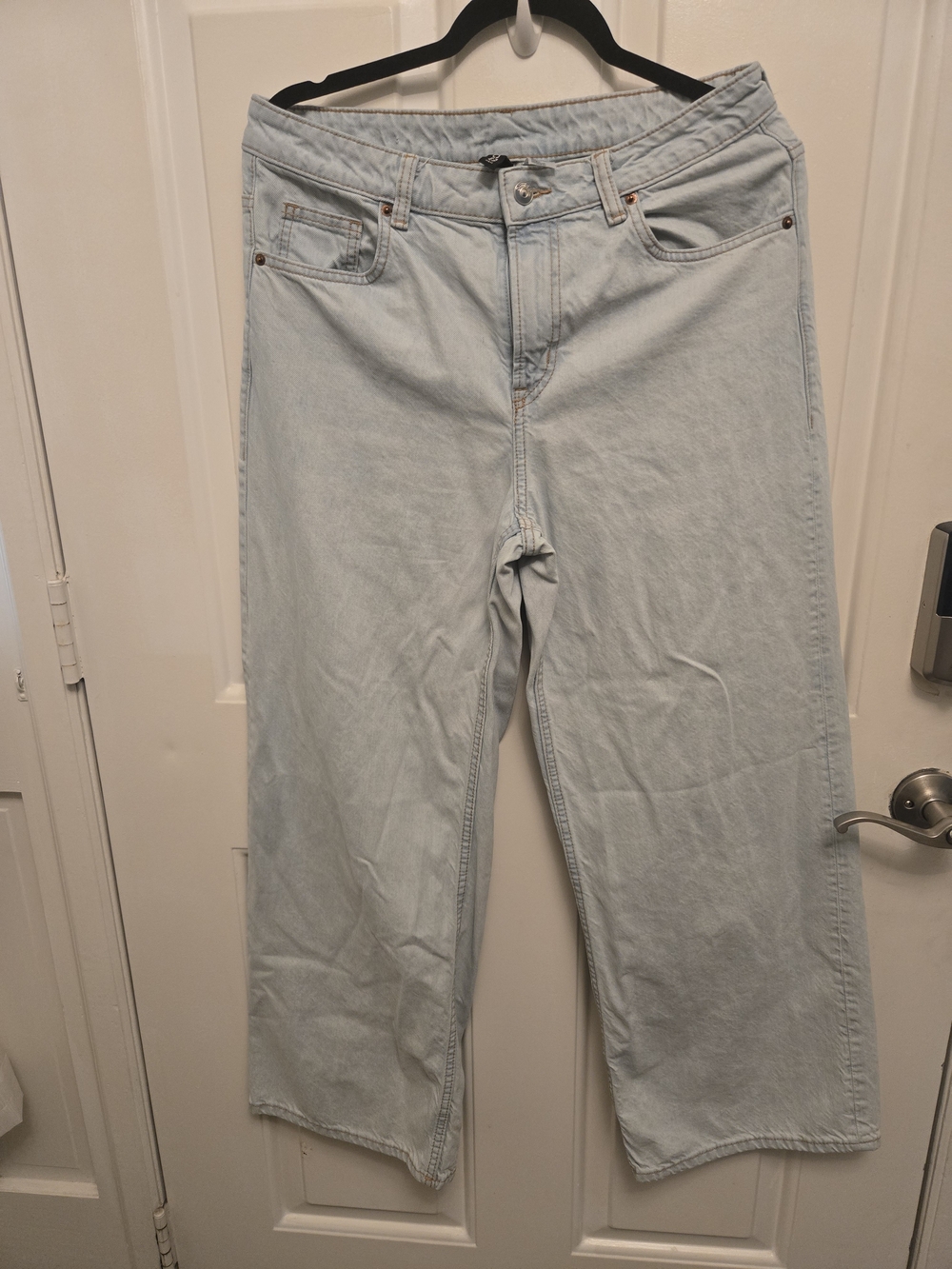 Divided H&M Light Wash Wide Leg Jeans